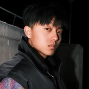 正步踢进夜总会