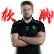 大虾高举双钳 威风不减当年