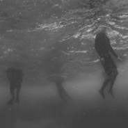 穿梭时间的画面的钟