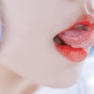 疯狂白给的蔡萝莉