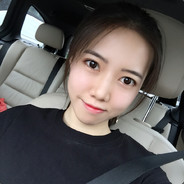 比萨店吃着炸鸡