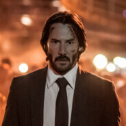 看黄色比基尼的方块