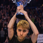 Mikołaj D. Esportowy świr