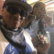 宝宝的脚都是香的