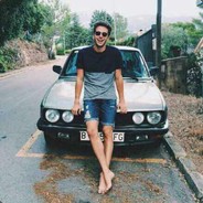 列夫托儿丝泰。