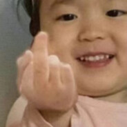 阿瑟坐下