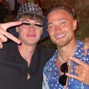 Matty Cash,Nicola Zalewski