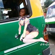 Jedu w shkolu s awtomatom