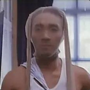 吕布的戟把碎了