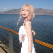 李知恩章若楠李一桐绯