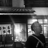 犹豫败北，果断白给