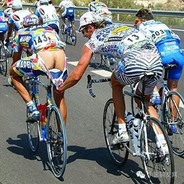 骑车车的农民哥哥