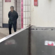 我的刀上涂满了剧毒