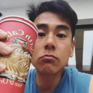 天空闪过灿烂花火