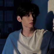 世人不及她妩媚