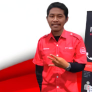 หนุ่มหล่อ☭