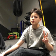 她说她是晒黑的