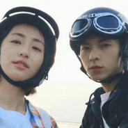 一只松鼠吃不饱