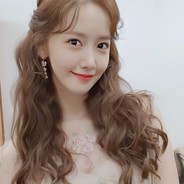 压不住的AK撩不动的她