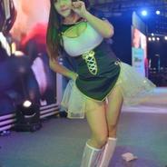 男人胯下是钻头