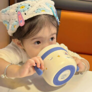 三岁半爱吃棒棒糖