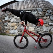 乀一个人的裤衩