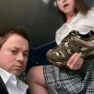 билли прилюдно