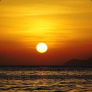 西边的太阳快要下山了