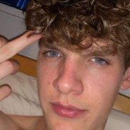 looking for e girl <3