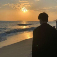 原来她的蝴蝶也略磨