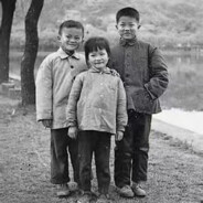 05男大带98母去酒吧蹦迪