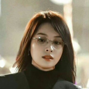 望着月亮却只看见你