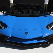 给盲人手枪说是吹风机