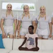 SpreadMyThighs