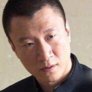 有一个人前来买瓜