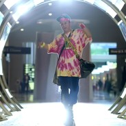 小巷少女砂纸磨比