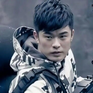 曾小贤拿着枪血洗体育频道的皮得猪