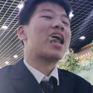 落魄谷中寒风吹，敬老院里卖JK