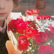 我思卿兮然玉洁，云飒飒兮江潮平