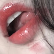 摸摸我的小尾巴么