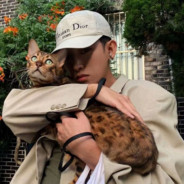 一个女孩子怎么守B吖