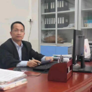 华立教导主任梁正龙