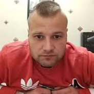 czarny