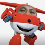 老人孩子谁先飞