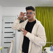 Fivebilioneuro Dennis