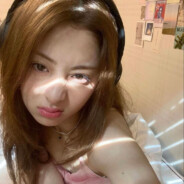 冷艳的帅帅小女孩