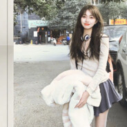 胡英俊看着牛爷爷c着图图妈