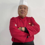 纸包鱼第一突击手厨师长