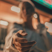 怎么又爬上来了