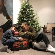 鹏儿总在空中飞